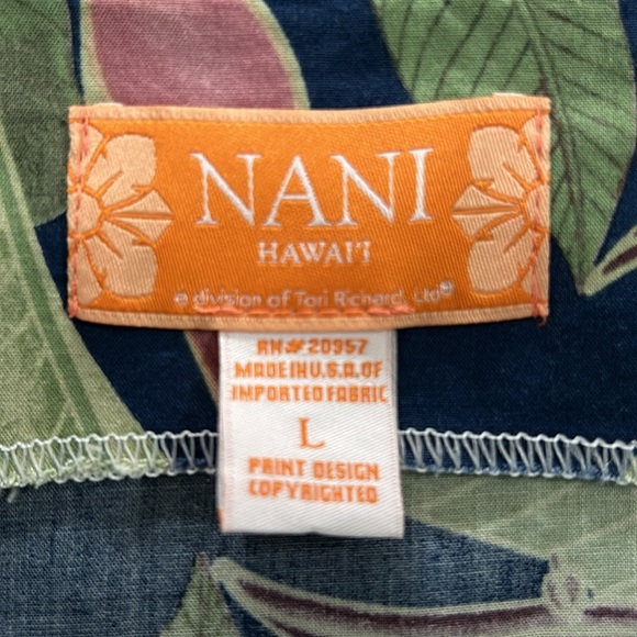 Cute top - Picture 2 of 2